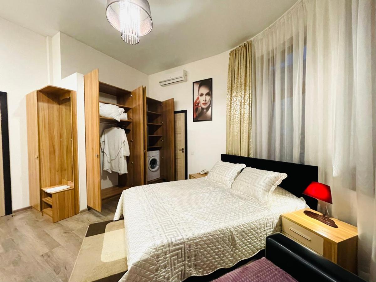 Apartments & Villa Georg Одесса Экстерьер фото